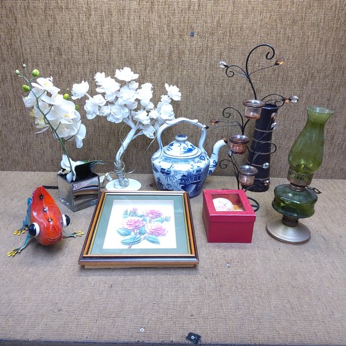 115 - Oil lamp, large teapot and mixed items.