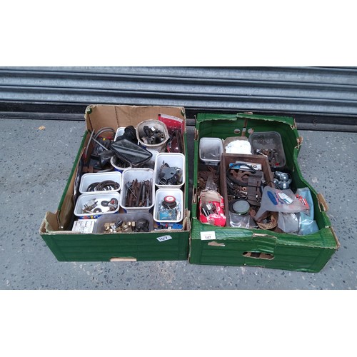 147 - selection of Austin and Ford car parts