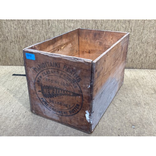 1212 - Vintage Rangitaiki Plains wooden box.