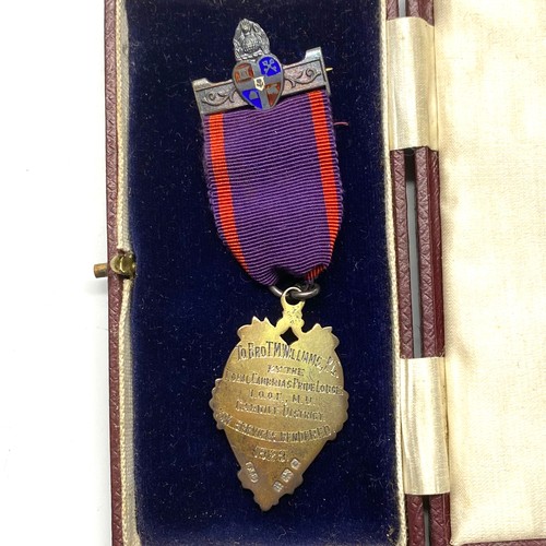 899 - Independent order of odd fellows silver jewel Manchester, Loyal Cambrias pride lodge. in its origina... 