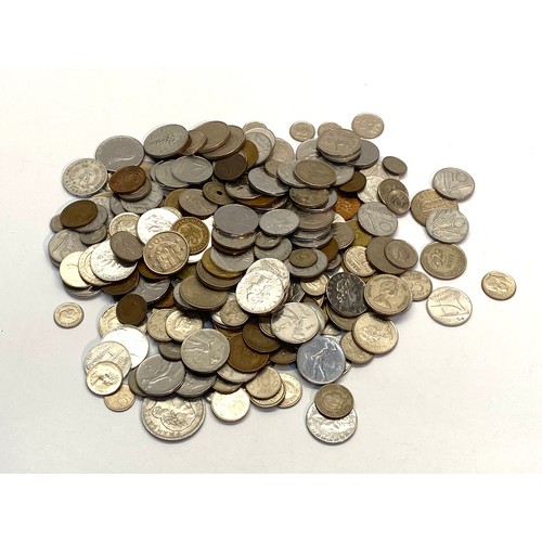 515 - Approx. 1kg of mixed foreign coins.