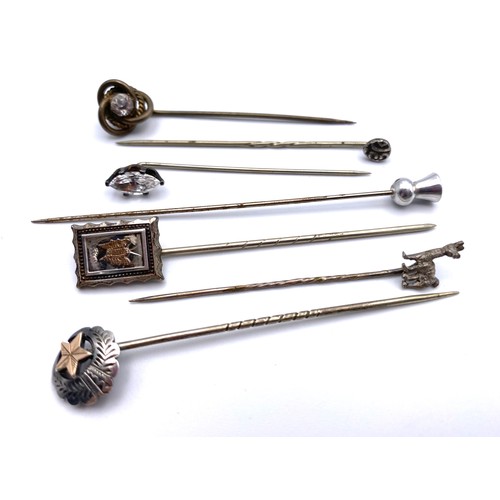 942 - Severn silver and white metal tie pins some with gold plate.(NHMYOMU).