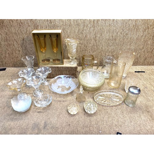 15 - Glass items including trifle dishes and boxed Grapevine 70cl flute glasses.