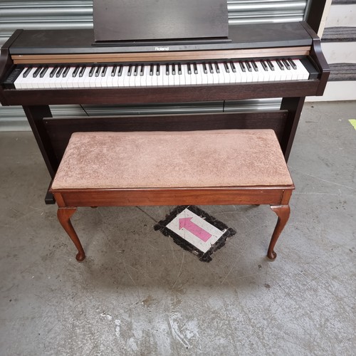 1469 - Roland HP-101E Electric organ and a Piano stool. Check 2nd photo for the stool.