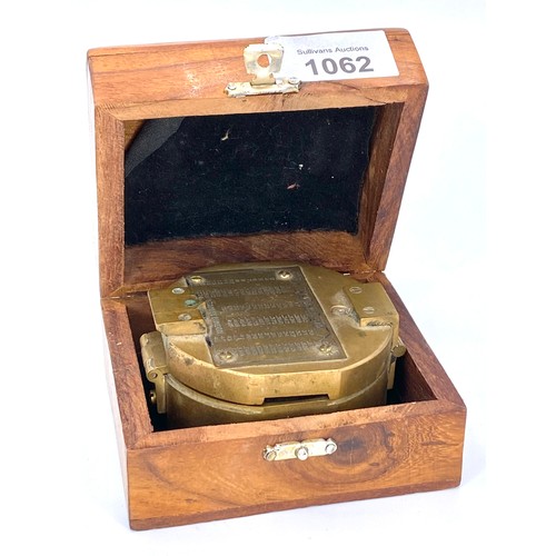 1062 - Stanley of London vintage brass compass in a wooden box.