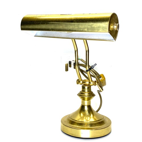 1063 - vintage brass bankers lamp.