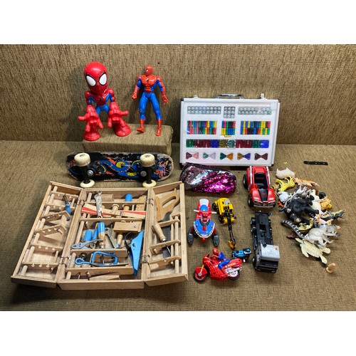 159 - Collection of toys including a tool set and Science Atom making kit.
