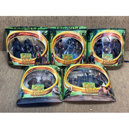 709 - 5 Boxed Toybiz twin packs lord of the rings 'The fellowship of the ring' figures including Witch kin... 