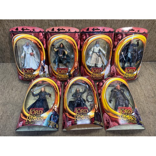 710 - 7 Toybiz Lord Of The Rings The Two Towers boxed figures including Saruman The White, Helm's deep Leg... 