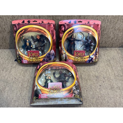 713 - Toybiz Lord Of The Rings The Two Towers 2 boxed twin pack figures including Merry and Grishnakh , El... 