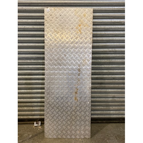 420 - Embossed tread plate aluminum sheet 170cm x 62cm.