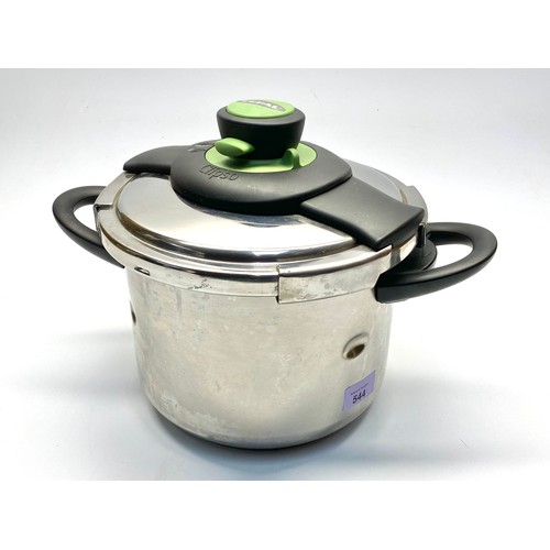 544 - Tefal clipso pressure cooker.