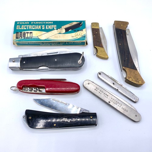 1300 - Severn penknives.