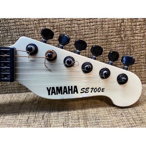 1062 - Yamaha SE 700 E Electric guitar.