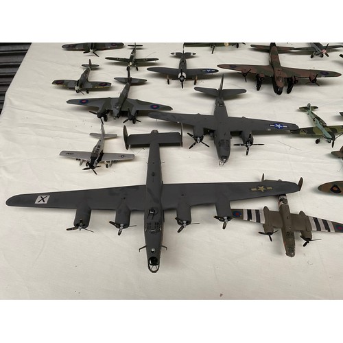 1227 - Approx.25 worldwide military aircrafts in plastic and diecast made complete in kit form including ai... 