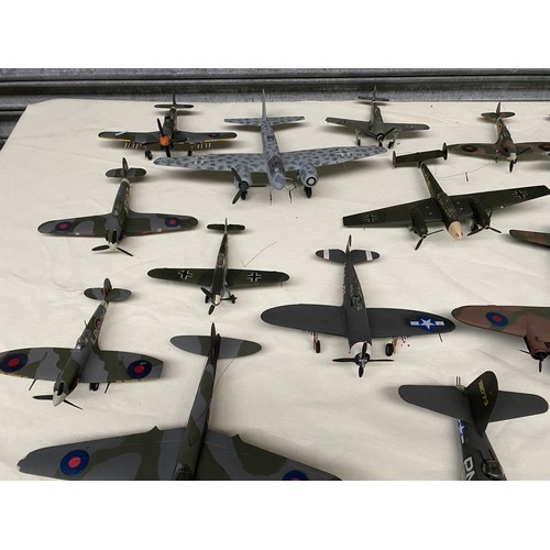 1227 - Approx.25 worldwide military aircrafts in plastic and diecast made complete in kit form including ai... 