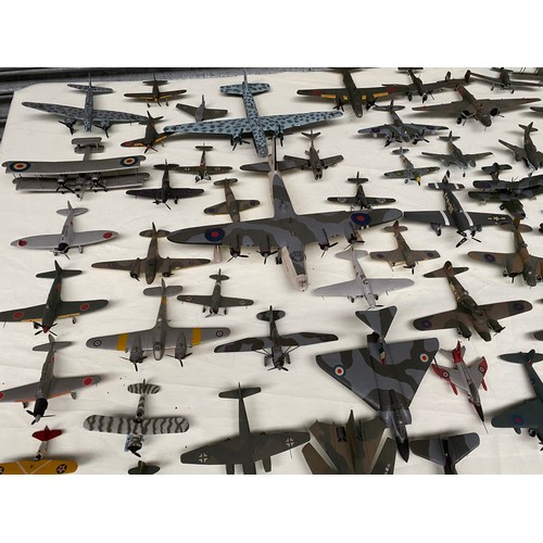 1228 - Approx.80 worldwide military aircrafts in plastic and diecast made complete in kit form including ai... 