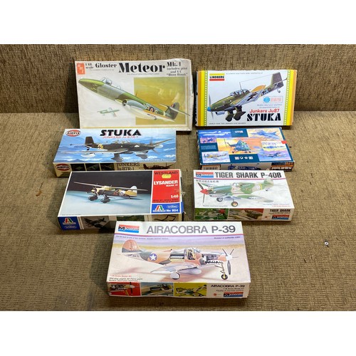 1232 - Selection of model military aircraft kits including Lindburg , Monogram and Airfix.