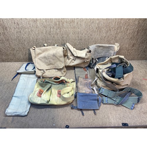 1236 - WW2 military canvas bags and belts.