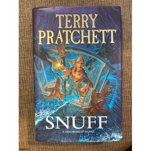 1067 - Collection of 12 Terry Pratchett hardback books including Snuff and The Wee Free Men. Mostly 1st edi... 