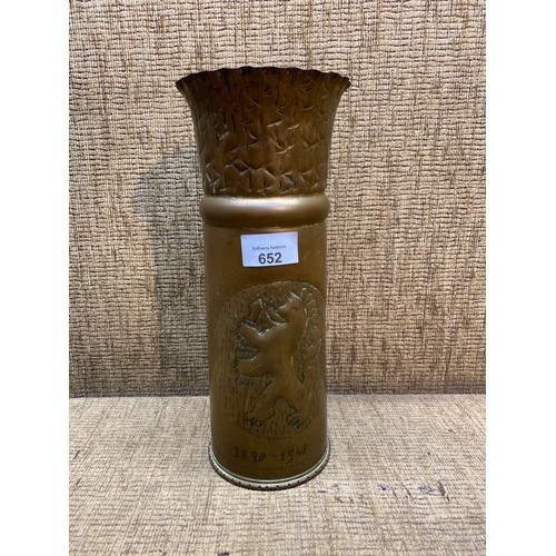 652 - Trench art WW2 shell 1898-1948.