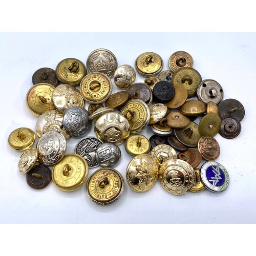 657 - Collection of military Buttons.