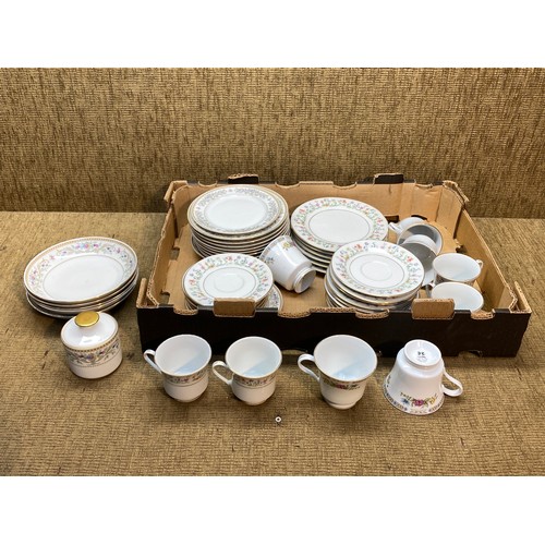 189 - Two part tea sets including German and chinese.