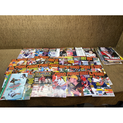 122 - Large quantity of ice hockey magazines.