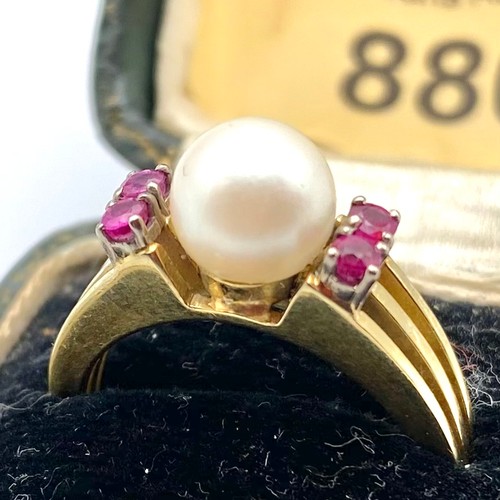 886 - Egyptian hallmarked gold ring with pearl and Ruby stones. Size P, 5.4g.