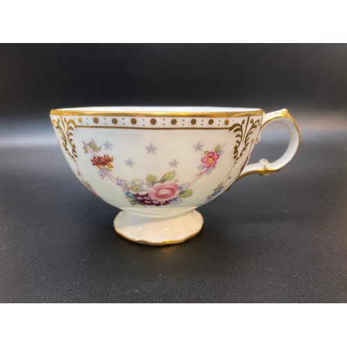 658 - 4 22ct 1st QUALITY ROYAL CROWN DERBY 