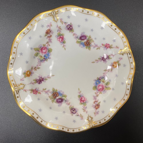 658 - 4 22ct 1st QUALITY ROYAL CROWN DERBY 