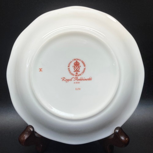 660 - 22ct 1st QUALITY ROYAL CROWN DERBY 