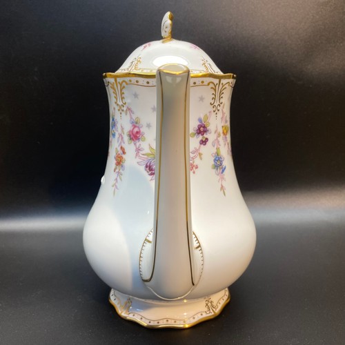 662 - 22ct 1st QUALITY ROYAL CROWN DERBY 