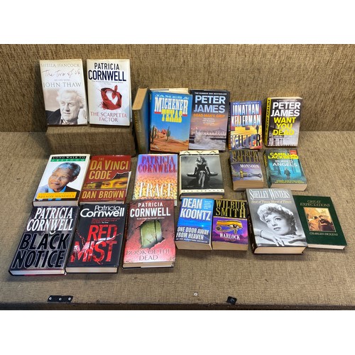 123 - Large collection of crime and thriller books.