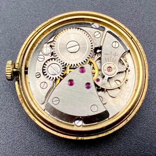 896 - Avia 9ct case17 Jewels Mechanical Wristwatch - R23.