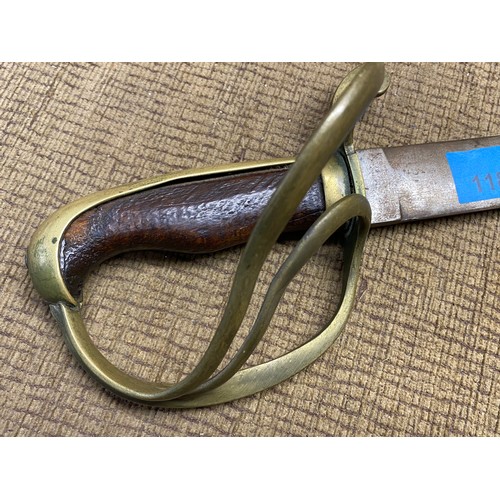 1185 - Victorian British 1853 pattern cavalry sword with lettering .