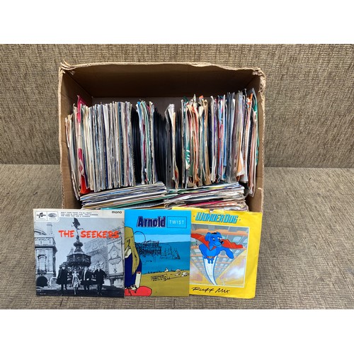 1214 - Large collection of 45s vinyl records.