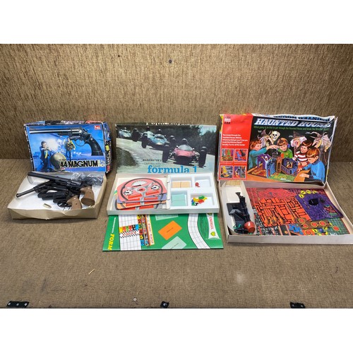 1268 - Three boxed vintage games including full scale smith and Weston 44.magnum kit (completed) , Waddingt... 