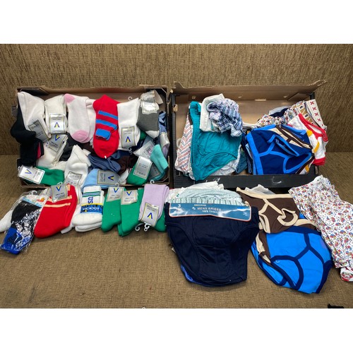 92 - Approximately 30 pairs of new socks, approximately 50 pairs of men's underwear and approximately 50 ... 