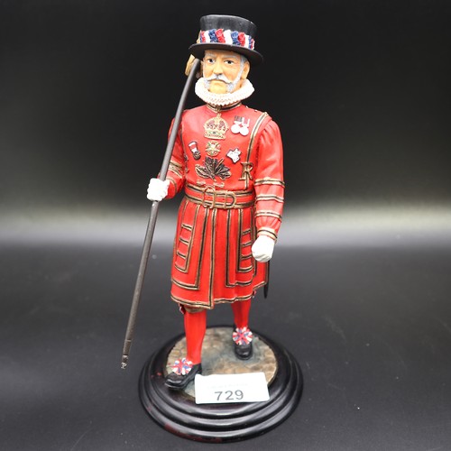 729 - Beefeater figure 20cm.