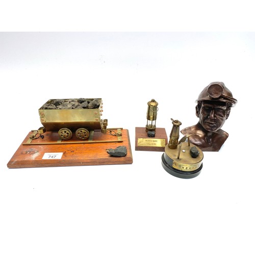 747 - Collection of welsh miner memorabilia including: a bust of a welsh miner and Werfa Dare / Merthyr Ty... 