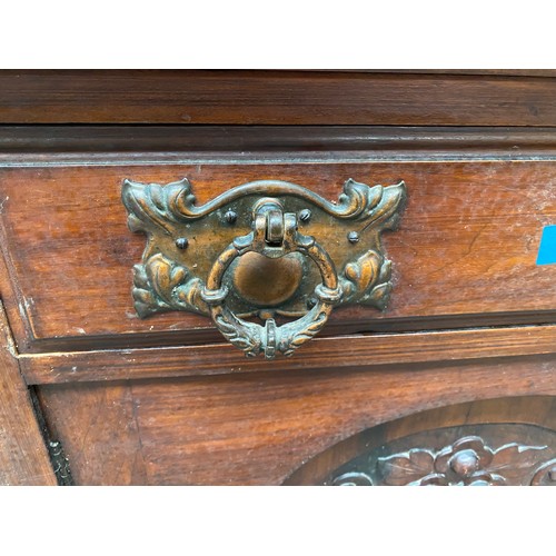 1091 - Art Nouveau mahogany sideboard.