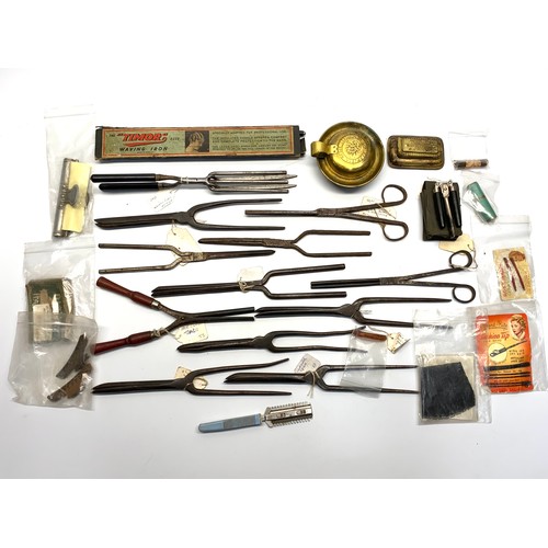 777 - Collection of antique hair styling equipment including: hair curlers, boxed timor waving iron and a ... 