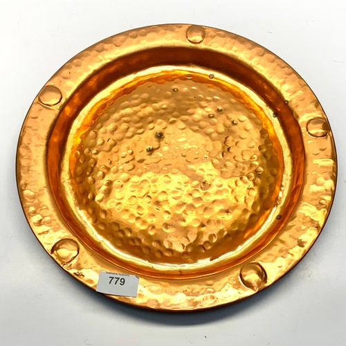 779 - hand beaten arts and craft copper plate, Size 34cm.