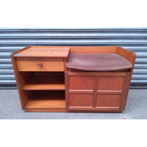 1145 - Mid century Nathan hallway table