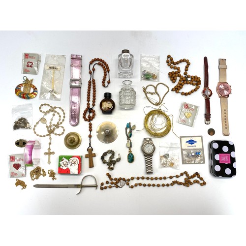 548 - Selection of curiosities including: some silver.