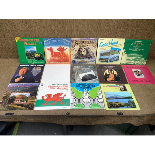 550 - 14 welsh choir records.