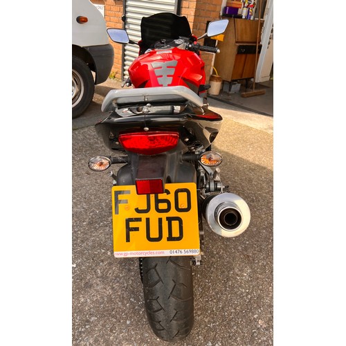 974 - Hyosung GT650R Motorbike 2010. 5404 Miles. Two owners from new. V5 Present, two keys, original folde... 