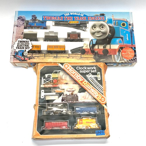 1170D - Boxed Hornby model railway items including: Hornby railways clockwork superset and The world of Thom... 