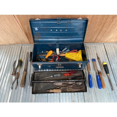 320 - Vintage tool box filled with tools.